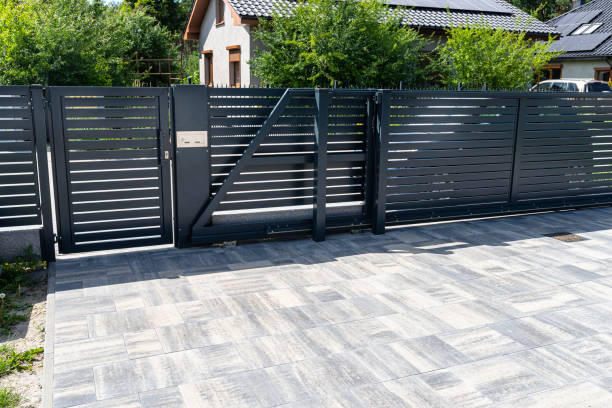 Best Interlocking Driveway Pavers  in Flatonia, TX